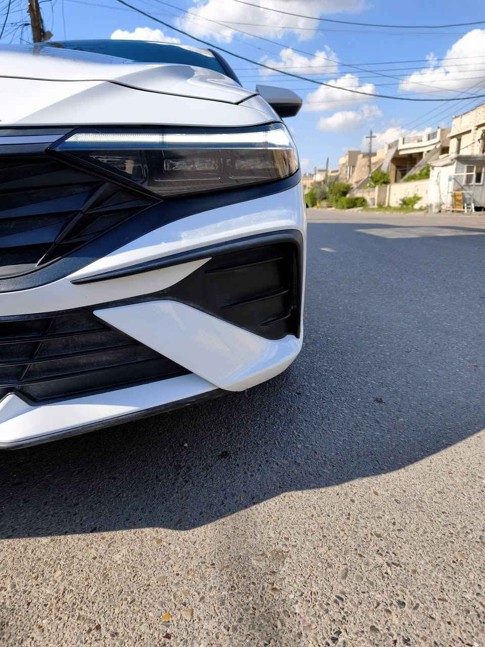 سلام عليكم .. للبيع هونداي النترا 2024  لون ابيض صدفي رقم بغداد بأسمي محرك 2000  
وارد امريكي كلين تايتل بدون اي صبغ 
دعامية خلفية فقط صور امريكا موجودة بالمنشور 
مواصفات بيها رادار وحساس وكاميرات 
وقيادة ذاتية وخروج من المسار وتحذير اصطدام 
وتحذير نقطة عمياء وبعد بيها مواصفات ال SE
السيارة بعدها بريحة الشركة 
ماشية بس 5 الاف بالعراق 
اجتي من امريكا ماشة 11 الف
وحالياً ماشة 16 الف
يعني تاخذ سيارة 5 سنوات متوصل للحي الصناعي الف متصرف عليها
السيارة اني مغلفها مقاعد وارضية جلد فول ترتيب
لوك بعدها كلش جديدة 
الغراض بالجنطة بعدها بترابها
للبيع ب177 وبيها مجال بسيط
    
مكاني بغداد بالسيدية
***********
