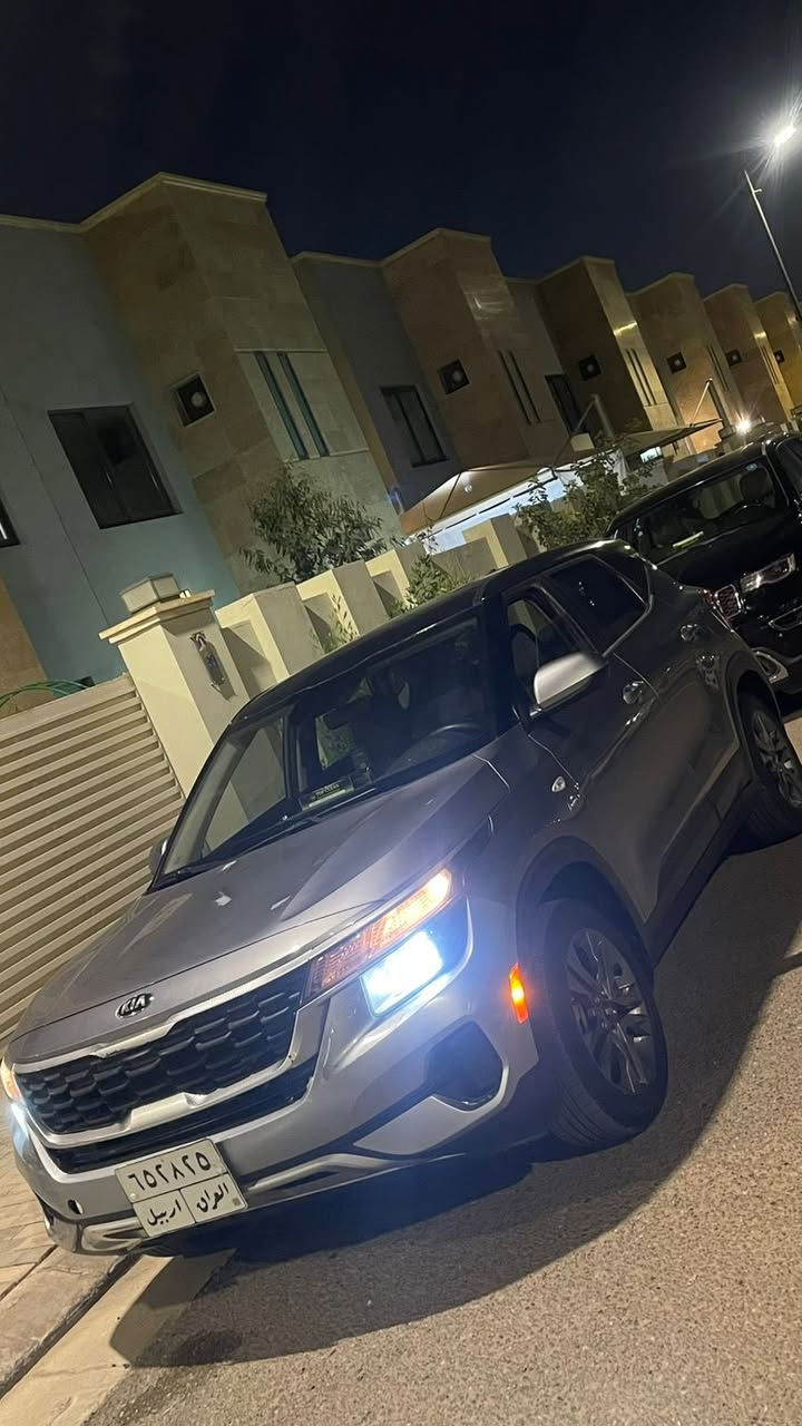 كيا سلتوز ٢٠٢١
وارد امريكي لسياره مكفوله من لصبغ وبدون ايرباك وبدون شاصي ولغد مجرد طخه بسيطه خلف لدعامية الخلفيه  وبيه رصعات حالوب عل قماره وعل بنيد وعل تكم 
مبدل بيه كير AT المرغوب محرك 2000دوش مفتوحه وبيه ضمان من لتبخير ولتنقيص رقم اربيل تريد تحويل او وكاله 
لسعر ١٢٨  
***********
***********
