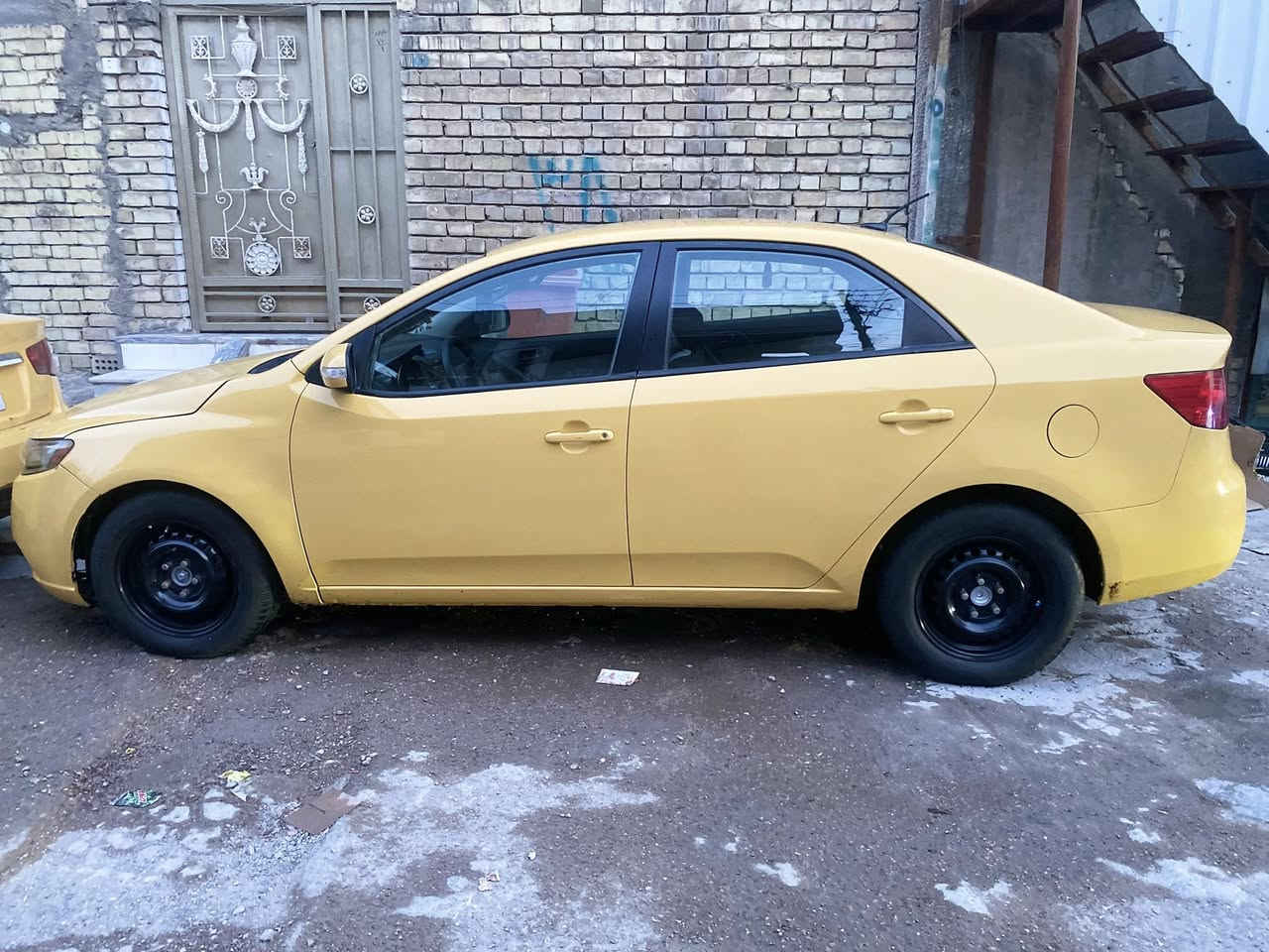 سلام عليكم 
فورتي للبيع او مراوس بخصوصي مديل 2010 وارد امريكي حادث امريكا دعاميه إماميه الغود شواصي حوض كله مكفول السيارة كير ومكينه خير من الله تخم تاير جديد حداديه صدر إمامي وخلفي كله جديد دوشمه كامله السياره جاهزه العنوان بغداد البلديات السعر 81 وبيها مجال رقم ***********
