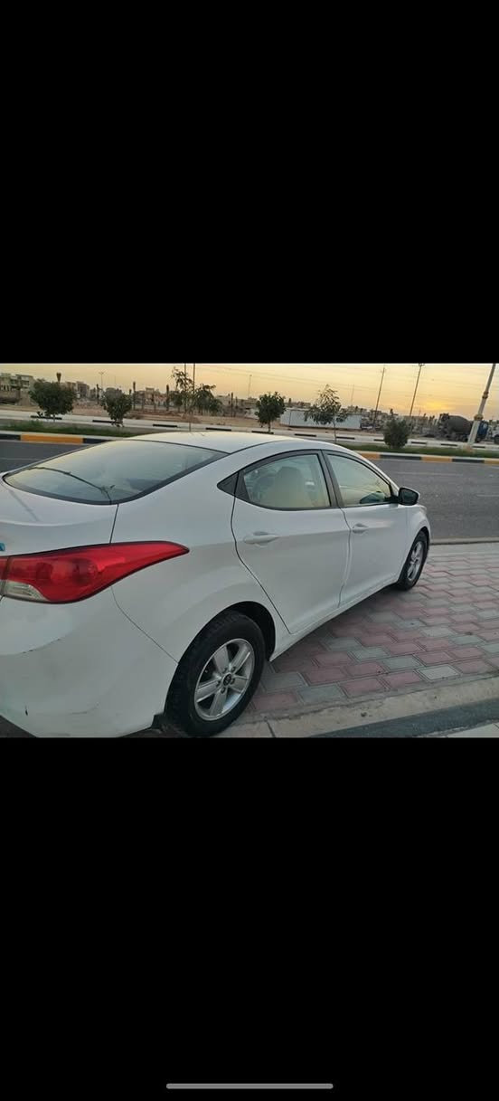 سلام عليكم
النترا 2011 رقم أربيل دولي
هزه وفحص جدد سنويه ال2030
سنويه باسمي تريد مداور تريد تحويل اني حاضر
سياره مكينه حداديه كير تبريد كله نظيف
سياره مكفوله من ضربه وصبغ
بيه مكانين مقدار جف فقط بارد أثر شخط
مكان سياره كربلاء
سعر 110 وبيه مجال حق جيه
اعتذر من مراوس بيع فقط 
اي استفسار بخصوص السيارة اتصل بصاحب
***********
