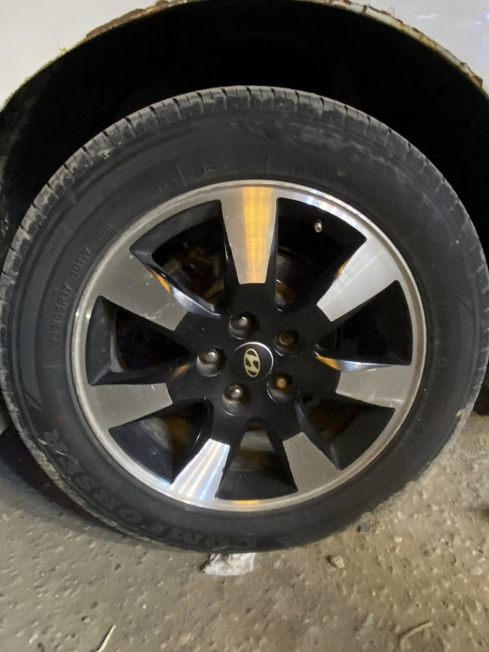 مرواس فقط ويل 17+تخم تاير  جديد225/55/17مكاني الديوانيه رقم***********
