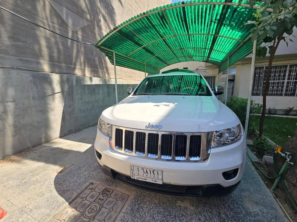 جيب وارد أمريكي موديل ٢٠١١
الون ابيض 
رقم بغداد 
بيه بارد شبر قرب المازده الاماميه اليمنة
السعر ١٤٠ ورقه
مكاني بفداد
للتواصل ***********
