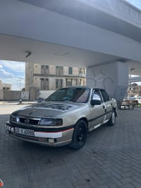 فيكترا • ١٩٩٢ • محرك ٢.٠