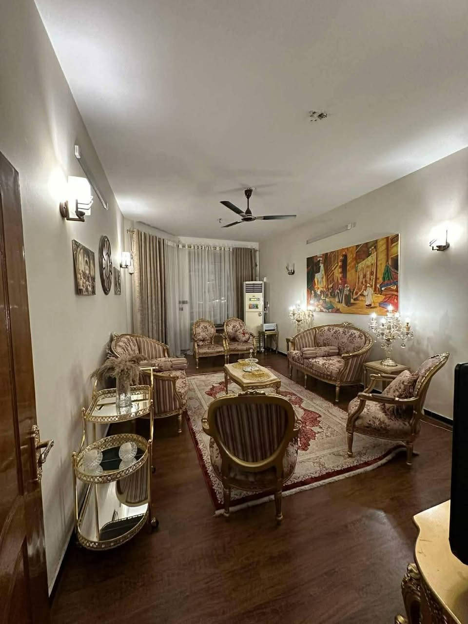 حي الاعلام العمداء 

طابقين بناء جديد ارضيه مرمر

طابق لاول

صاله ومطبخ وحولي غرفت نوم خدمات 

طابق الثاني

 عدد الغرف 3نوم وخدمات  

ملاحضه لبيت ينباع معه لااثاث سعر 460اوقابل للتفاوض

اتصال ع ارقام 

***********

***********متوفر واتساب
