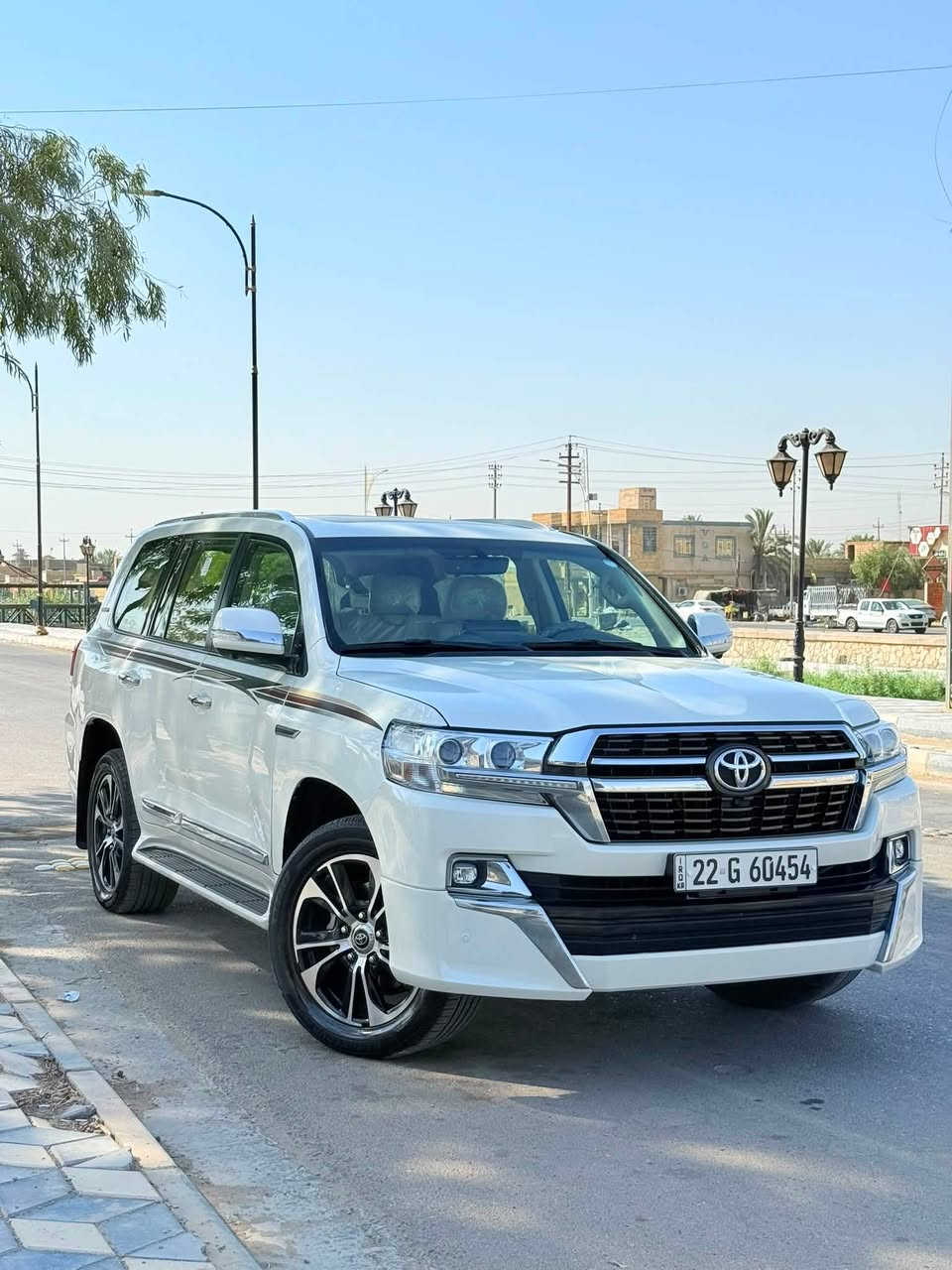 لاندكروز ساز
GXR 2021
ماشيه 77 الف حقيقي
مكينة 6 سلندر
فول مواصفات
حساسات امامي خلفي 
4 كاميرات 
جنطة كهرباء 
كشنات جلد 
تحكم كراسي كهرباء 
فتحه سلايد 
مري شفط 
تشغيل عن بعد 
محافظة على المسار 
دفع رباعي و باقي الانضمة 
و باقي المواصفات 
كفالة عامة ما عدا كارت بالباب رقم أربيل تحويل مباشر
مكانها : السماوة الرميثة 
السعر : 525$
للاستفسار : ***********
