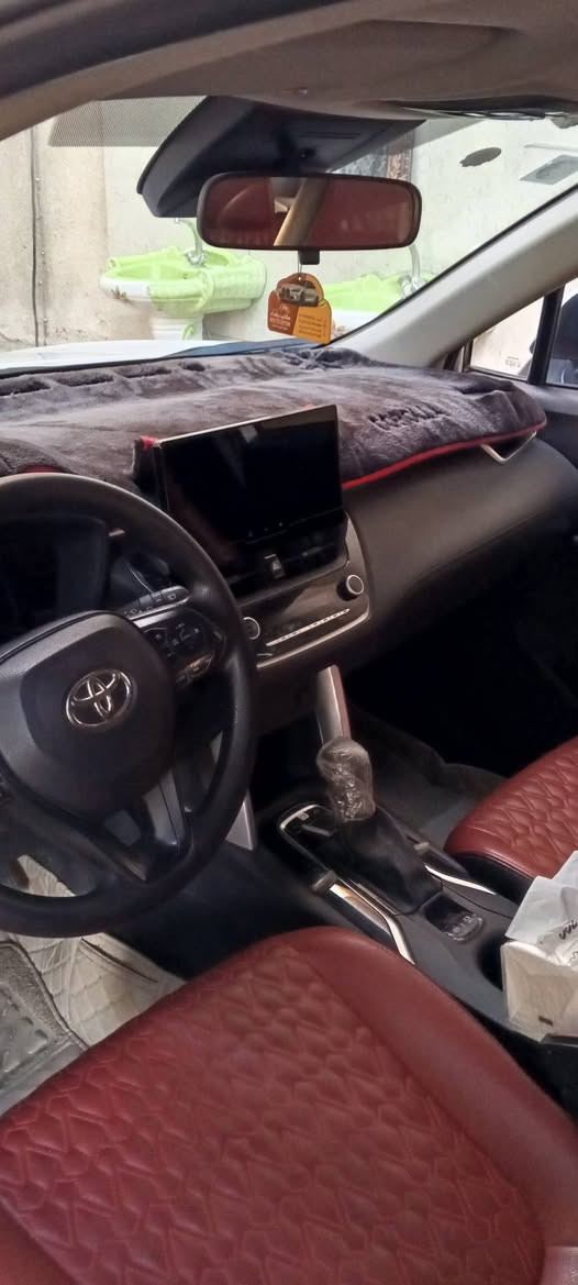 السلام عليكم كورلا كروز موديل 2024 السياره ماشيه 39الف السياره على وضع الشركه مكفوله كشر ومكينه كشن كهرباء سائق كشنات جلد احمر +فتحه بلقماره باقي المواصفات المعروفه السعر ٢٥مليون ونص عنواني بغداد حي اور قرب مطعم الفلسطيني ***********
