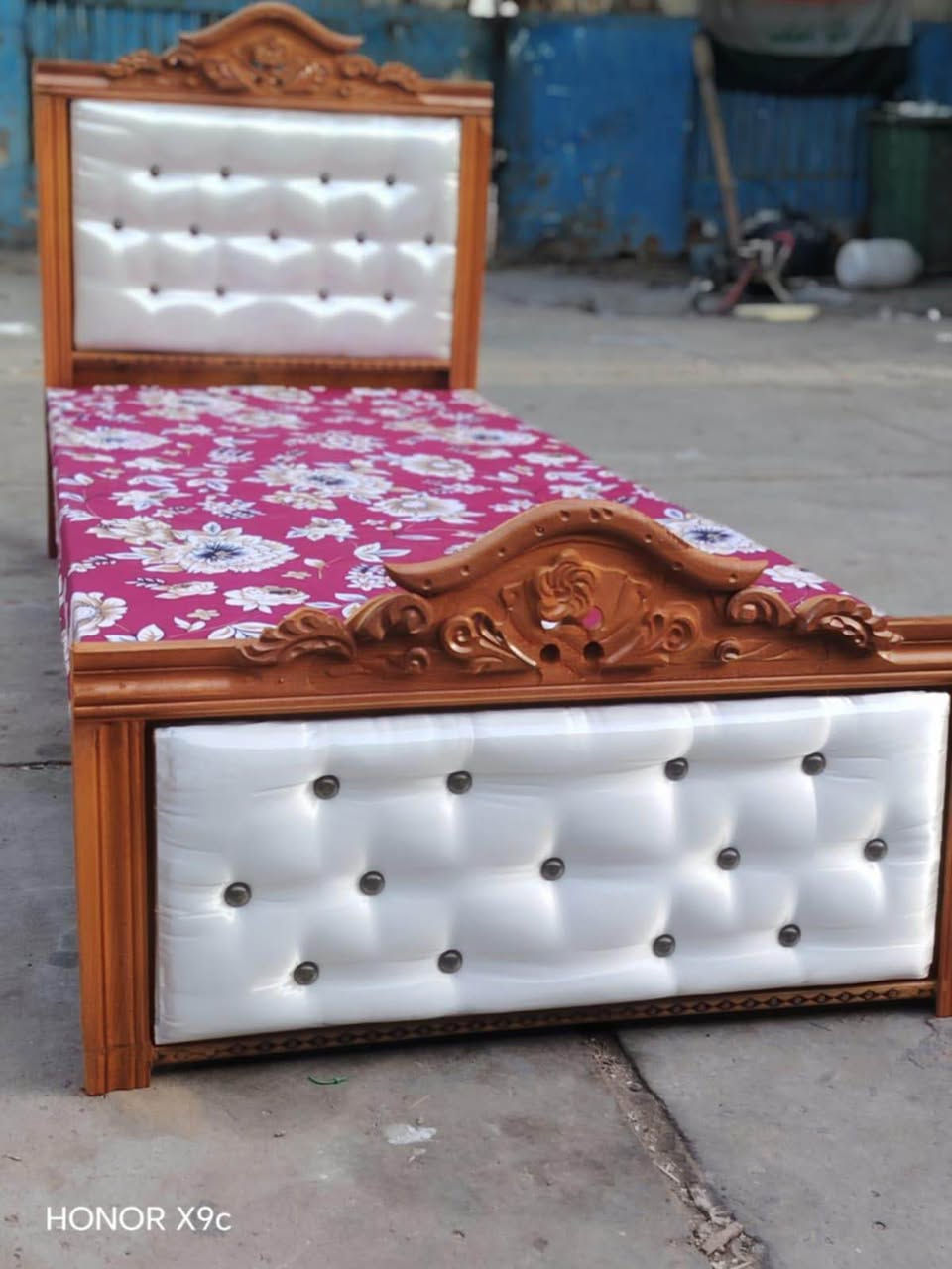 سرير تفصال قوووي سعر النفر ٨٥ توصيل موجود داخل بغداد بغداد, العراق


**إذا كنت صاحب هذا الإعلان وتريد حذفه لأي سبب، رجاءا أرسل رسالة إلى الدعم الفني**