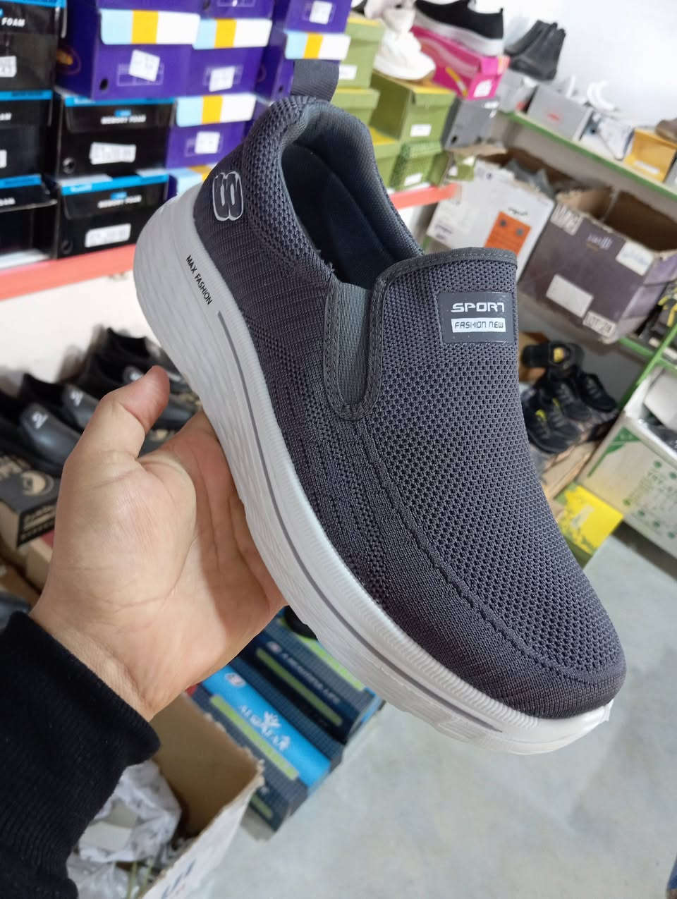 📢 وصل حديثاً إلى محلات الغازي
تشكيلة مميزة من الـشحاطات الأصلية و السكجرات المريحة بجودة ممتازة وتصاميم عصرية 👌
متوفرة بقياسات متنوعة تناسب الجميع:
👦 أطفال
🧒 ولادي
🧑 شبابي
👨 رجالي
وكذلك أحجام خاصة لراحة أكثر.
✨ جودة عالية
✨ مريحة للاستعمال اليومي
✨ أسعار مناسبة للجميع
📍 زورونا في محلات الغازي واختاروا الموديل اللي يعجبكم.
الموقع:شميط -الشارع العام- بالقرب من اعدادية بدر الكبرى 
للاستفسار:***********
***********
