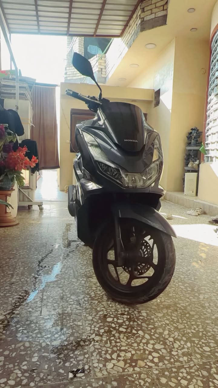 Pcx 4  دراجه نضيفه
موديل 2021 دراجه نضيفه مكينه مكفوله 

ماشيه 18 الف 

مكاني مدينه الصدر 

رقمي   ***********
