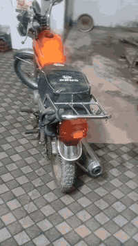 سلام عليكم شباب دراجه كلك للبيع مكاني نجف شارع مطار قرب قريه الغدير عامود ٣٢١ باقي لاتصال *********** سعر ٣٠٠
