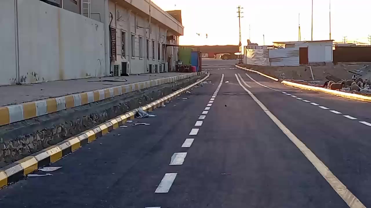 قطع سكنيه  
العنوان السماوه قرب جامعة ساوه خلف العلوه الجديده  
 تبعد عن الشارع العام 50متر

الشارع الي يفصل بين السماوه و محافظة الديوانية

- نوع الارض طابو زراعي سند ٢٥

كافت الخدمات والمساحات

- ماء اسالة لكل قطعة
- شوارع بعرض 15 متر واسعة شوارع فرعيه بعرض ١٠ متر 
- كهرباء ومحولة للموقع
- انارة ليلية ذاتية
- كامل 
- تقسيم هندسي 
- أسعار مناسبة
تفاصيل اكثر ع رقم الهاتف 
***********
