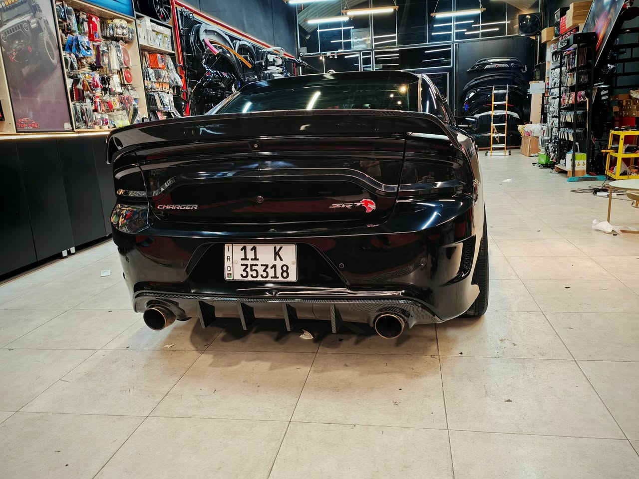 جارجر بوليسي 2019 v8 رقم بغداد دولي بأسمي ماشية 83 الف
دعاميات SRT امامية خلفية ودركة SRT 
ويل نجمة 20 جديد كارتون
منضومة تبريد كاملة راديتر وفريز راديتر srt مراوح srt اصلي وكالة
رادرات جانبية 
حساسات خلفية 
لد متغير تحكم بالموبايل 
منضومة غاز 
تشغيل عن بعد 
سستم كاربون فايبر
ولف حماوة ريسنك
 اكزوز تحكم ريمونت 
برمجة مصطفى ايكل سيفتي
مكينة كير مكفولات 
ضرر السيارة قطعتين البنيد وباب الصدر وبيها سونار 
مكانها بغداد  
السعر 178 ورقة 
الاتصال ***********
