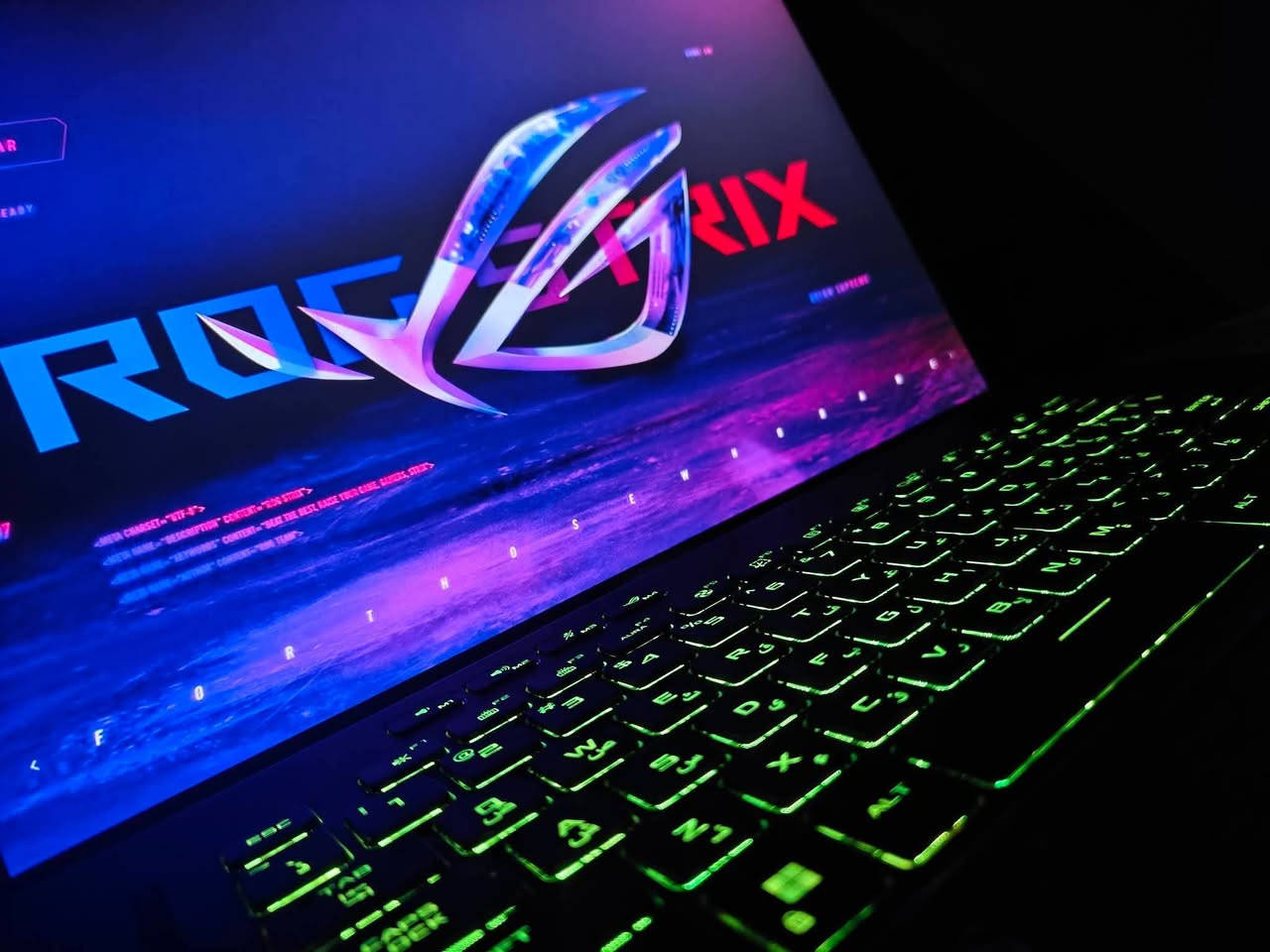 🚀 ASUS ROG Zephyrus G16 (Slim & Powerful Beast) 🚀
💻 المواصفات / Specifications / تایبەتمەندییەکان:

​CPU: Intel Core i7-13620H (13th Gen)

​GPU: NVIDIA GeForce RTX 4070 (8GB VRAM)

​RAM: 16GB DDR4

​Storage: 512GB NVMe M.2 SSD

​Display: 16.0" WUXGA (1920x1200), 165Hz, 16:10 🖥️

​Battery: 90Wh 🔋

​🇸🇦 العربية:

الجهاز مستخدم نظيف جداً وبحالة ممتازة! تصميم نحيف وأنيق مع أداء جبار للألعاب الثقيلة، المونتاج، والهندسة وبسعر مميز.

​☀️ کوردی:

لاپتۆبێکی بەکارهاتووی زۆر خاوێن و بێ کێشە! دیزاینێکی تەنک و سەرنجڕاکێش، ئەدایەکی یەکجار بەهێز بۆ یارییە قورسەکان، مۆنتاژ و ئەندازیاری بە نرخێکی گونجاو.

​☎️ للتواصل / بۆ پەیوەندی (WhatsApp & Messenger):

📞 ***********

​📍 الموقع / ناونیشان:

كركوك، بنجا علي / کەرکوک، پەنجا عەلی

​👑 Khubaib Laptops - شركة خوبيب للابتوبات

