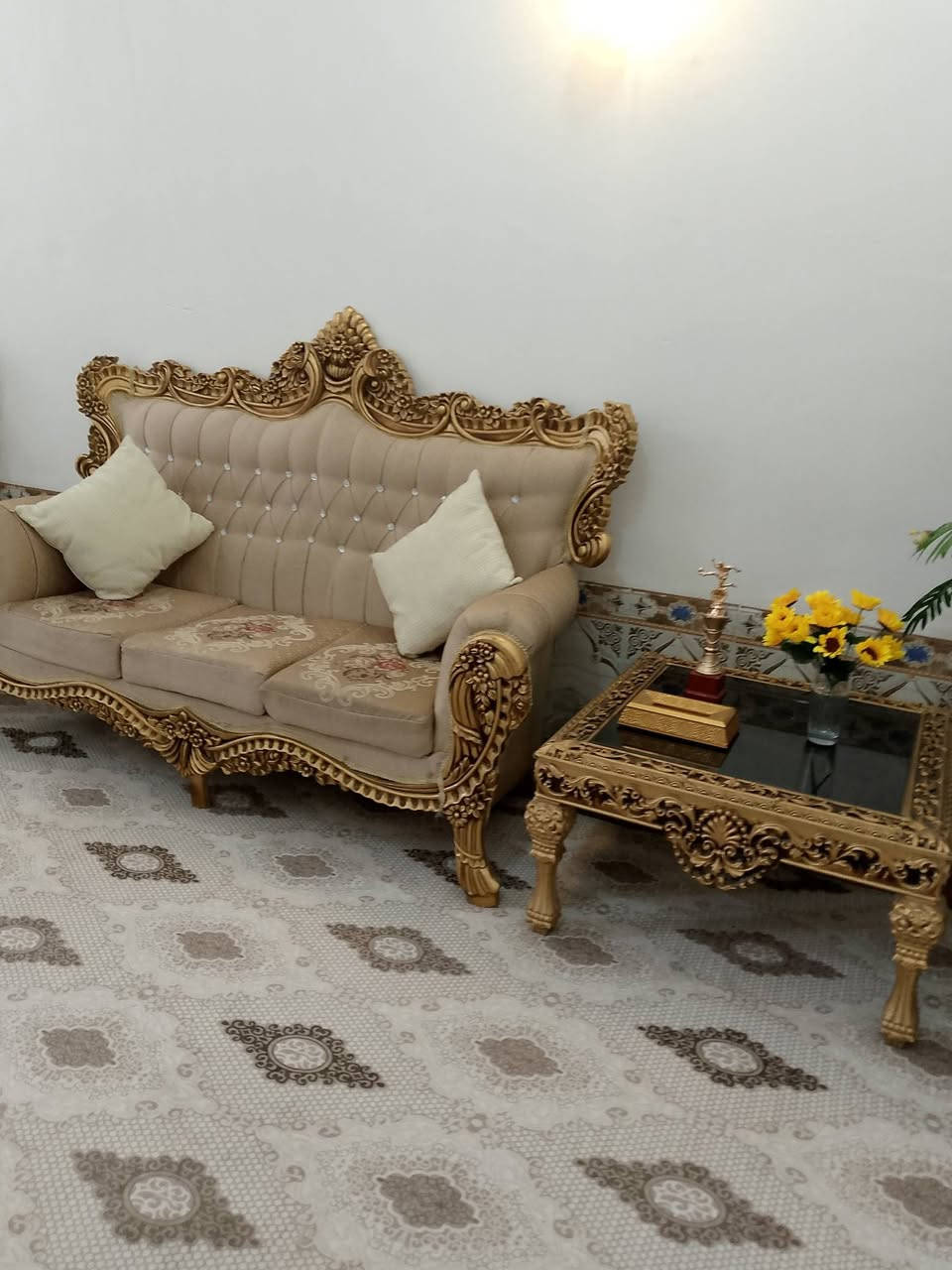 تخم ملكي جديد استخدام قليل مع 3طبلات تجي ويا سعر 500 الرقم ***********
