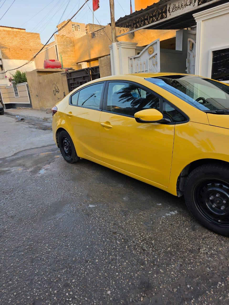 السلام عليكم كيا فورتي ٢٠١٧ نص فول حادثه جاملغ عكس السايق تبديل بنيد ايرباكات سليمة السياره جاهزه وخير من الله وبيه منظومه غاز السعر 117$ ***********
