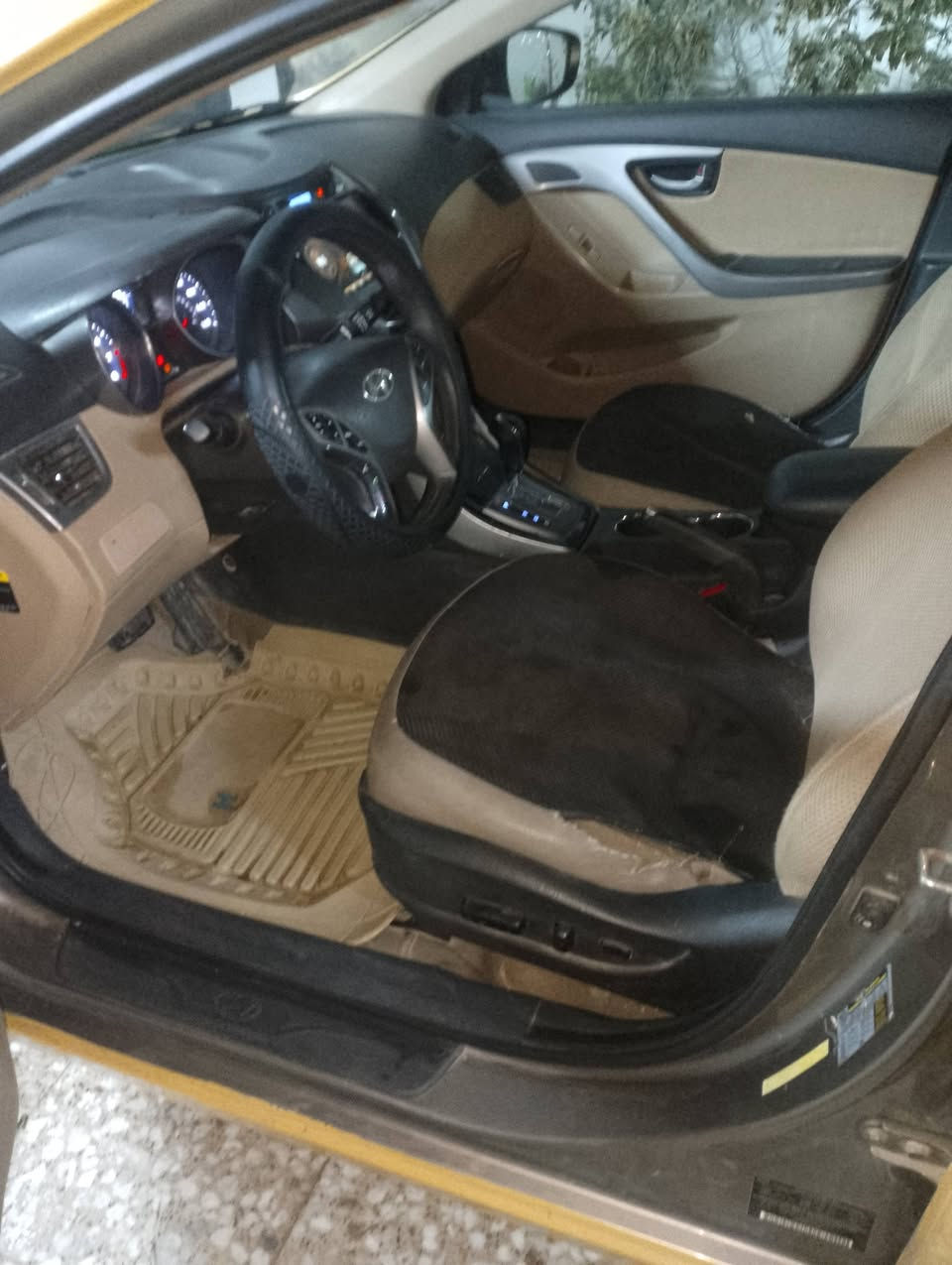 النتر موديل2013 سياره بلاديه حجر بيئه بدون يرباك 1800 بدون صرف ولا تبخير مصفره هيه غرامات سنويه الى28 فول مواصفات ماعده بصمه سعر 113 سونار بيهه رقم ***********  عنوان بغداد العبيدي
