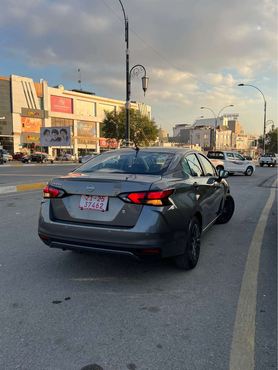 نيسان فيرسا 2024 S شكل جديد 
ماشيه 20 الف ميل

🔹مواصفات

-رادار امامي
-ردار خلفي
-حساسات خلفية
-شاشة جبيرة
-نظام gps
-كاربلاي و اندرويد
-كشنات كهرباء
-دعامية شكل جديد
نظام تركشن
- تحديد مسار
-مثبت سرعة

🔹الضرر فقط حافة بونيد 5 سم بارد وباقي مكفول من كلشي حتم دعاميات بدون صبغ 

مكان سيارة كركوك استفسار عن سعر اتصال 
***********📞📞 كركوك, العراق
