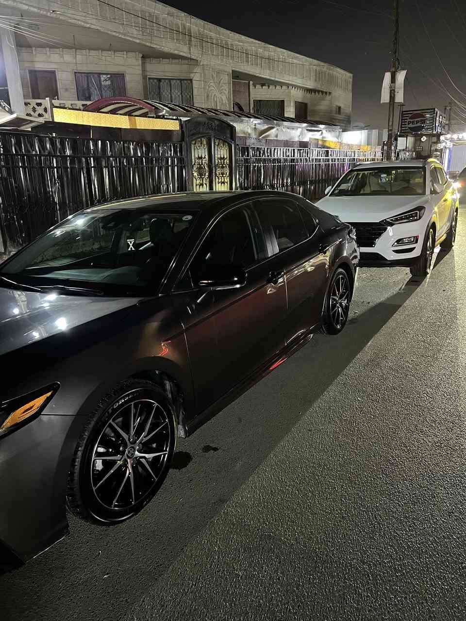 2022   TOYOTA CAMRY SE
اللون :- نفطي        
الموديل :- 2022 بانزين
سعة المحرك :- 2.500
كامره
تحكم سرعه 
تحكم مسجل 
رادار امامي 
مقاعد جلد ومخمل 
شفتات گير 
ثلاث وضعيات للقيادة
(نورمال.ايكو.سبورت)
السيارة ضربتها خلفية 
بدون ايرباك بشرط
السعر195 وبيها مجال 
رقم اربيل هزه وسنوية ورقم كله جديد
مكان سياره /بغداد /بغداد الجديدة 
***********
