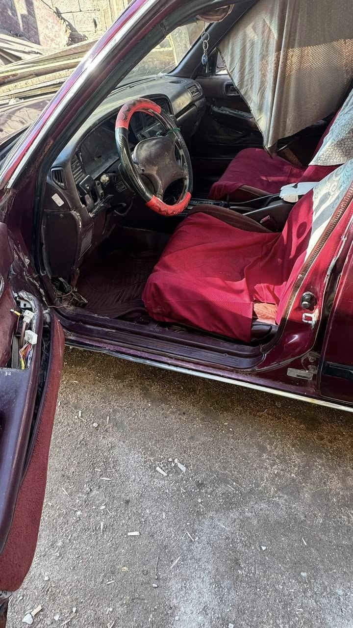 كروسيده مديل 91 مكينه بيها بگن سنويه منتهيه 21 ماعليها غرامات راعيها موجود بالتنومه  مكان السيارة البصرة نقصها تبريد  وجام مايصعد نقص بسيطه كهربائيات البدي والحداديه خير من الله 
للأستفسار على هذا الرقم 
***********
