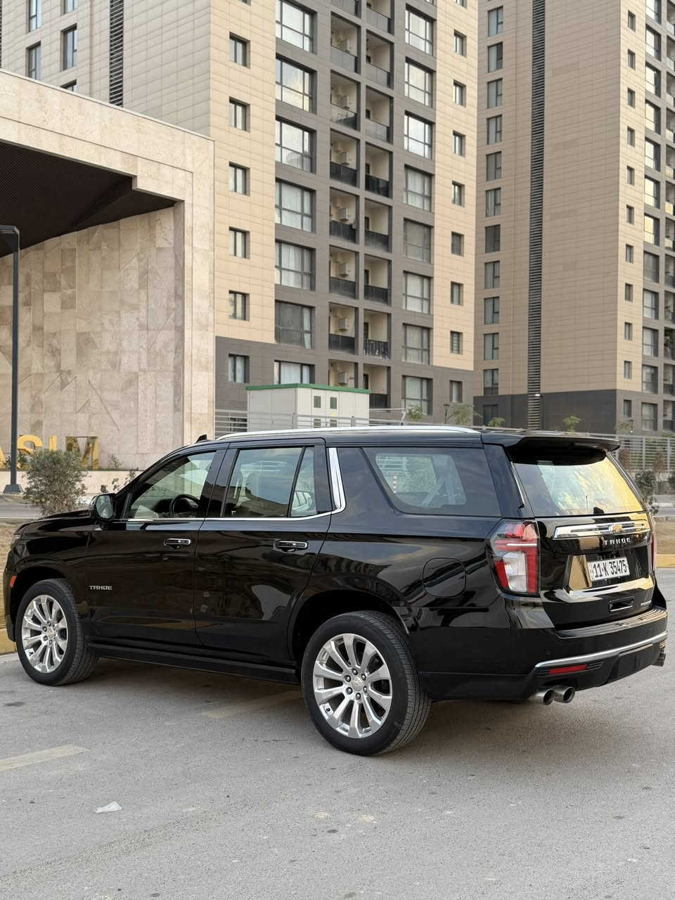 تاهو موديل 2021 بريمير  خليجي  

 وكاله المنصور  السونار منشور مع الصور

 فول أعلى مواصفات 

‏موديل : 2021

‏اللون : أسود 

رقم : بغداد بسمي تحويل ثاني يوم

‏الفئه : PREMIER

‏المواصفات :

‏دوسات جانبيه كهربائيه ويه فتحه الباب 

كامرات 360 

‏ثلاجه درجتين  

‏ نظام توقف ذاتي 

‏رادار جانبي بالمري الجانبيه

‏نظام القياده اليه 

‏شاحن لاسلكي 

‏-منفذ كهرباء للمقاعد الخلفيه 

‏-شاشات خلفيه بلادي 

‏جميع الابواب بصمه 

‏شاشه كبيره  

كل اغراضها موجوده ‏ 

‏بنوراما

‏تشغيل عن بعد

‏ويل كب كروم اصلي حجم 22 انج

‏12 ايرباك

‏ دواخل جلد لون عسلي  

باب خلفي كهرباء 

‏مري قلاب

‏كشنات اماميه وخلفية كهرباء

‏‏رادار جانبي نقط عمياء

‏رادار امامي وخلفي  

‏سستم صوت كامل 

‏كراسي خزن ميموري 

‏تدفئه و تبريد كشنات 

‏ماشية 52 

السعر 485 وبيها مجال 

بغداد سيدية 

الهاتف 

***********
