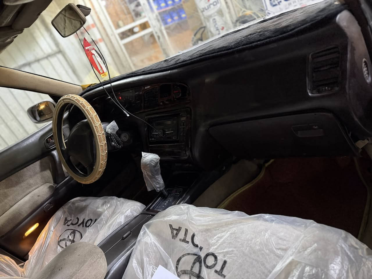 السلام عليكم
بطه متصل مديل 1992سياره حلوه ونضيفه محرك 2500 مكفوله من الكص والنقل جثه وكامله  الأصوليات كشنات كهربائيه تبريد قطعتين عوزه بس كمبريسر تخم تاير جديد  ماعده بيهه شبرين صبغ اثر شخوط ومامبين رقم بغداد انكليزي الجديد توا شديته الهه وسنويه بسمي كير ومحرك حداديه سياره نضيفه  السعر 65وبيهه مجال 

*********** متواجد واتساب وشريحه
