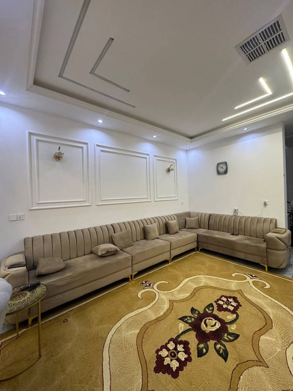 دار للبيع بنـاء zero👌
المساحة (150) مترمربع 

الواجهـة (7.5) M 

الموقـع كـركـوك - طـريق بغداد خلف افران فلسطين📍 

__ يتكون الدار من طابقين الطابق الاول يحتوي على غرفتين نوم وهول واستقبال ومطبخ وصحيات 
——الطابق الطابق الثاني يحتوي على 3 غرف نوم وهول وصحيات 

🟨  لـلاستفسـار  يمكنكم مراسلة الصـفحة 

ونـتشـرف بزيارتكم #عقارات_أمــلاك 

العنوان:  كـركـوك  شـارع القدس مجاور Box  cofe  مقـابل افران الحياة 📍

الدار طابو - يسجل باسم أي شخص يحمل الجنسية العراقية
 للاستفسار اتصال أو واتساب:

📞  ***********

📞 ***********⁩⁩⁩⁩⁩⁩⁩⁩⁩⁩

لمشاهدة بقية العروض مع ذكر الأسعار، انضم إلى قناتنا على التليجرام عبر الرابط التالي
https://t.me/Amlak_real_estate96⁩⁩⁩
