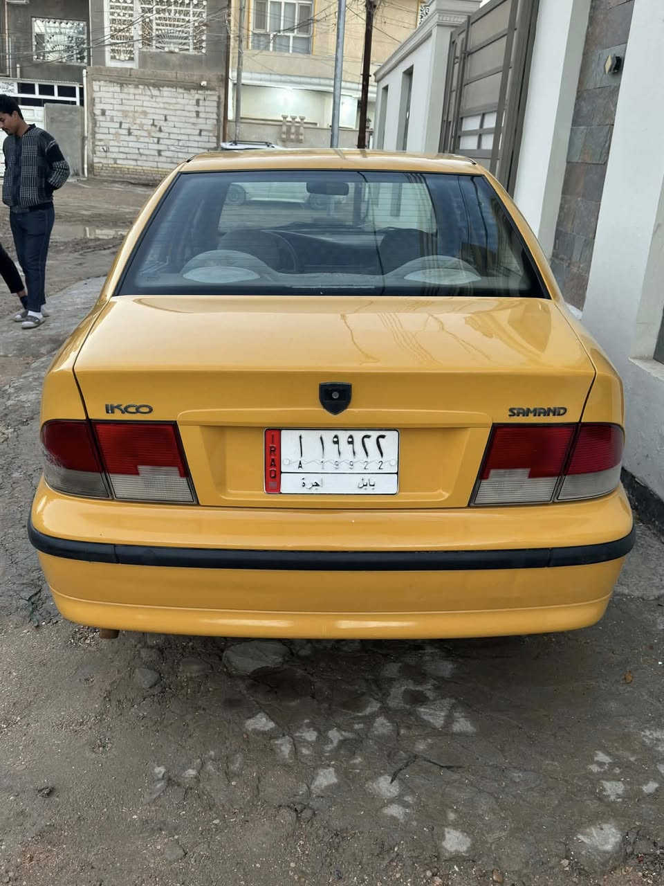 السلام عليكم سمند موديل 2011  سياره جاهزه ونضيفه كلش   صفاح موس  كهربايات كلها شغاله سماعات  كلها شغاله سنتر الوك تبريد تدفئه كله شغلله مكينه بيها جبن طاكه. والسياره صار بيها حادث قبل فتره وتبدلن جاملغات وبنيد. وبيها تصليح بلشواصي كد ٤ اصابع   البيع او امراوس ابسايبه نضيفه  سعرها ٢٧. رقمها بابل تحويل ثاني يوم ورقم مميز. مكاني حله ابو غرق  رقمي ***********
