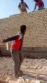 خلفه بناء طابق الارضي 400 طابق ثاني500 07848027188بي واتساب