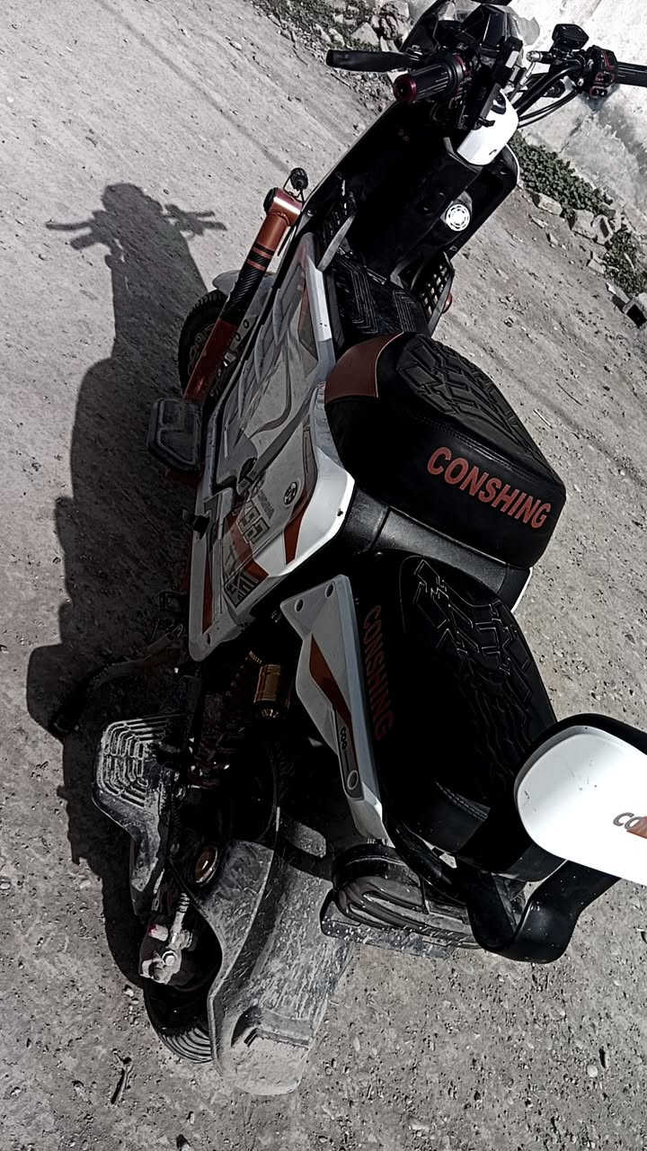 دراجه X900 دراجه مستخدمه شهر و نص فقط دراجه فول مواصفات دراجه نضيفه بطاريات 32امبير بيها نضام الR تمشي 109 دراجه شخط مابيها السعر 550 و بيها مجال للطيبين العنوان دور نواب الضباط قرب جامع ابراهيم عزت 
الرقم ***********
مستعجل على بيعتها
