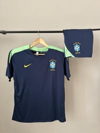 تراك برموده سحاب اصلي قياس L  السعر 15 وتوصيل مجاني واتساب 07830237699