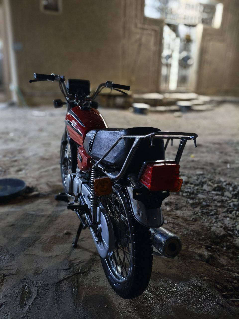 سلام عليكم اربعة گير للبيع
اصولية اصولية شاصي مديل 16 مكينة 20 جاهزة ماعوزهة شي شغل واطلع 
مكاني كربلاء قنطرة السلام
السعر 500 وبيهة مجال بسيط
***********
