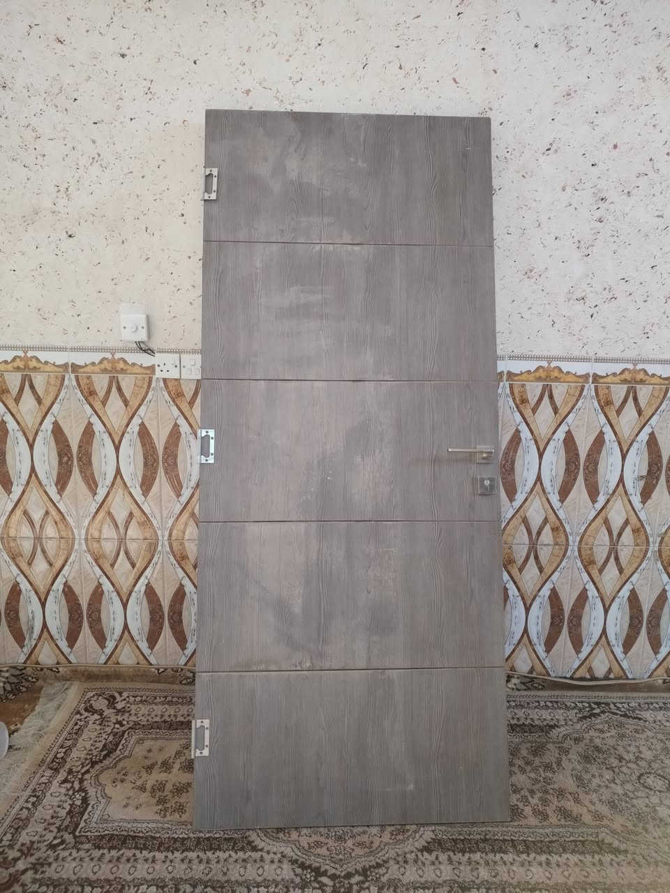 بيبان خشب صاج غير مستعمل البيع ***********
