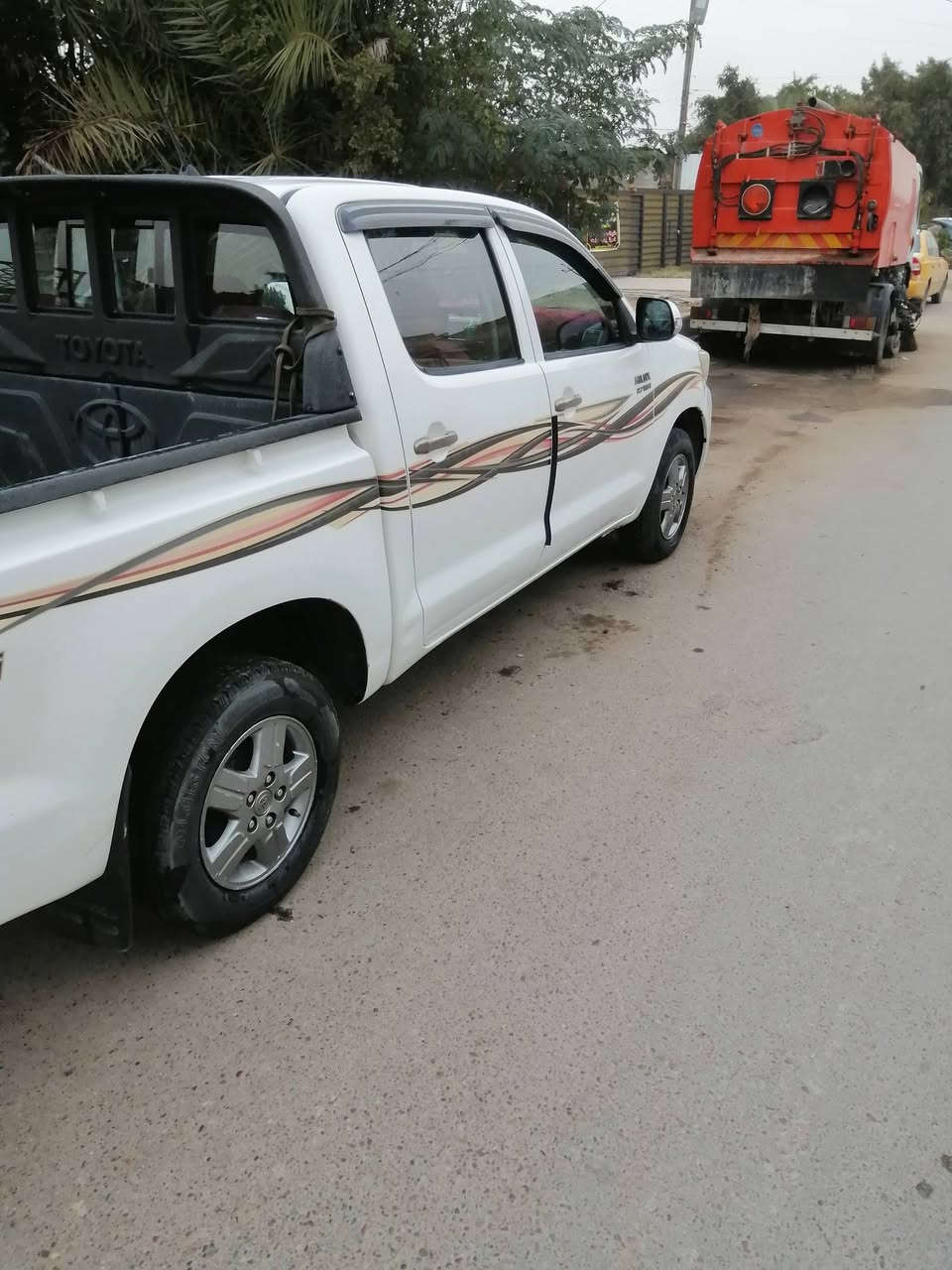 السلام عليكم بيكم أدوات أدوات مكفوله كفالة عامه من الكص والفتح والصبغ  موديل 2015 ماشيه ١٣٠ ألف
اتو ماتيك مكانهه بغداد سعرهه 125  ورقه


**إذا كنت صاحب هذا الإعلان وتريد حذفه لأي سبب، رجاءا أرسل رسالة إلى الدعم الفني**