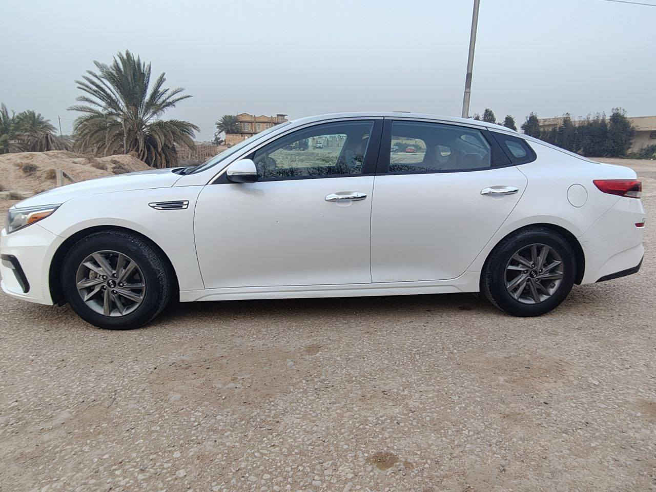 كيا اوبتما موديل 2020 ( 2.4 )
السعر 155$

مواصفات السيارة 

محرك 2400

رادار امامي

رادار خلفي

تحديد مسار

حساس خلفي

قيادة ذاتية

بريك ذاتي عند الاقتراب من السيارة القريبة

فول تحكم ستيرن

شاشة اعطال

شاشة كبيرة 

لد نهاري

اشاير بالمري

ثلاث وضعيات قيادة

‏Abs

بلوتوث اواكس

صندك بصمة

السياره كلين بدون حادث 

رقم صاحب سيارة ***********
