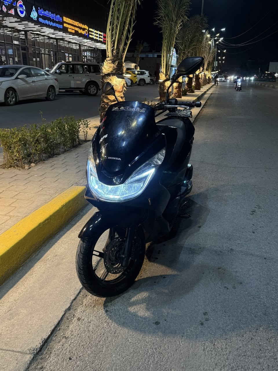 دراجة pcx ياباني 150cc
كهربائيات كلها شغالة 

حساس ازدحام و ستان حساس 

السعر 13 ورقة مكاني شارع فلسطين 

رقمي ***********
