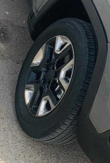 ويل كب جيب كومباس اصلي امريكي اصلي بلاد مال السياره موديل 2022 للبيع بي تخم تاير قبل شهر مشدود لاتصليح لاعواج جديد للبيع السعر من الاخير 600$ استفسار ***********
