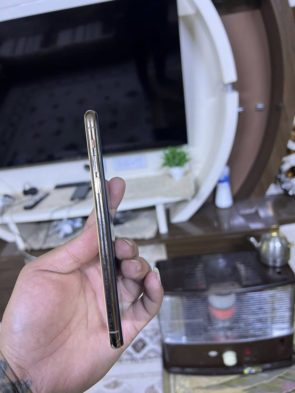 ايفون ١١ برو ماكس سعر قفل ١٩٠ مكاني بغداد ***********
