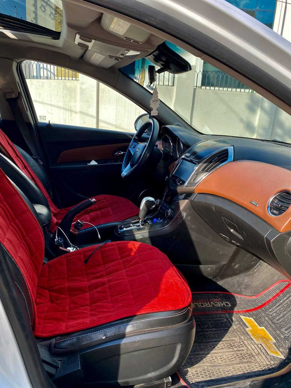 شيفروليت كروز هاشباک 2016 خليجي
محرك السيارة 1.8 تنفس طبيعي المرغوب
سيارة مواصفات LT حساسات ،رادار جانبي، ويلكب، بلاجكتور، ليد نهاري، كشنات جلد داخل مشمشی. شاشە بلادبیە و کامیرا خلفیە و سلاید و تحکمات استیرن و کیر اوتو ـ+عادی
السيارة بيها قطعتین و نص  بنید و جامرلغ و نص باب خلفیە صبغ و ایرباک سستم
السيارة كلش حلوة ونظيفة و  رقم وسنوية جديد سیارە باسمی تحویل ثانی یوم

سعر 83 بیها مجال للشرای أربيل, العراق


**إذا كنت صاحب هذا الإعلان وتريد حذفه لأي سبب، رجاءا أرسل رسالة إلى الدعم الفني**