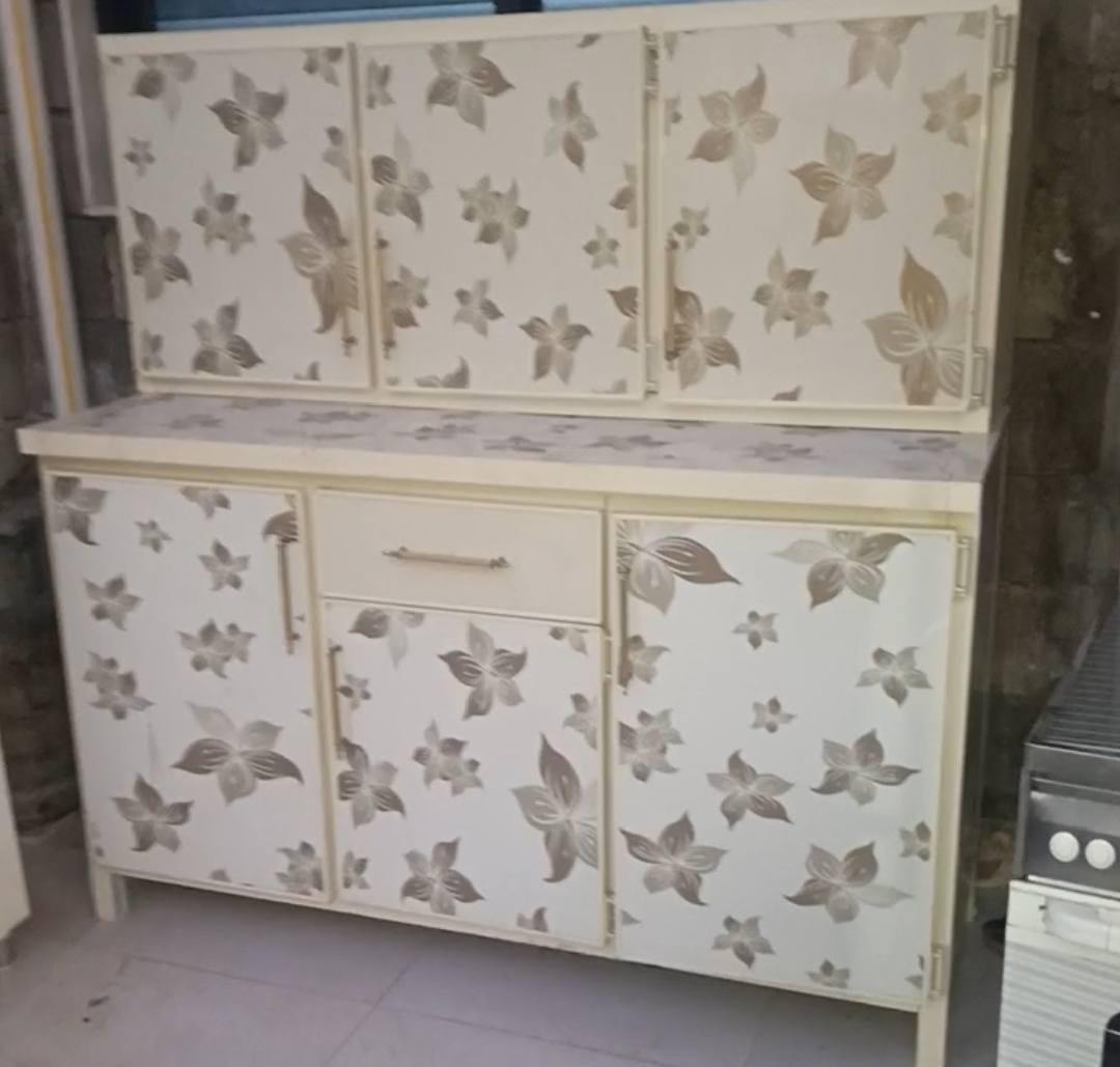 للبيع
كاونتر قياس 180
المعلق قياس180
السنك كرانيت 130
للاستفسار 
***********
