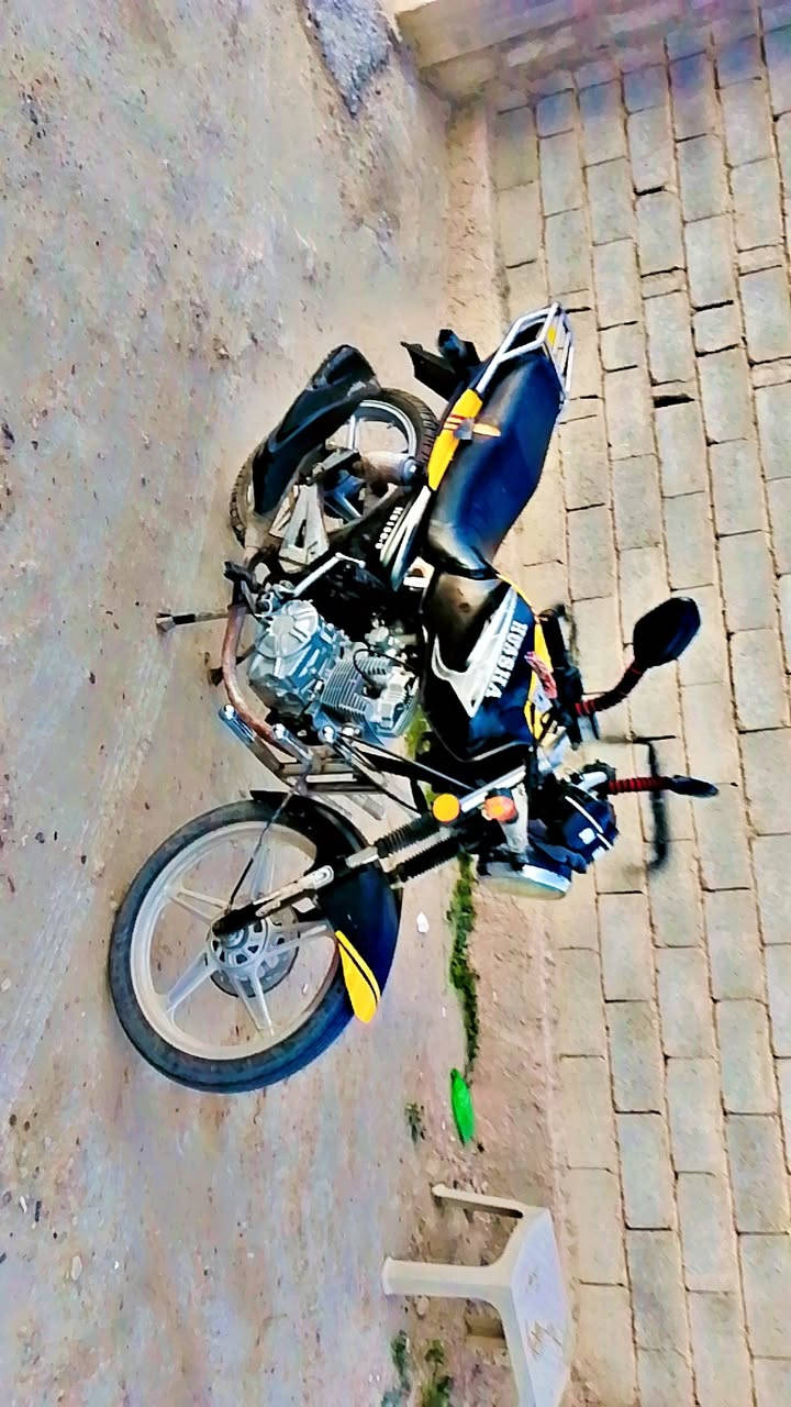 سلام عليكم اخوان هيوشه للبيع موديل 19جديد كهربايات كلهه شقاله تايرات جدد اوراق كامله  دراجه جاهزه من كلشي مابيهه اي نقص سعر 450مكان قريه العصريه رقم صاحبهه ***********خوان الموشراي لايتصل ملاحضه مكلف بلنشر
