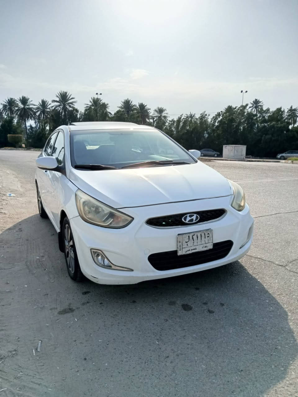 السلام عليكم 
اكسنت خليجي موديل 2017 رقم بغداد محرك 1600 دبل قطرة فتحة سقف تحكم ستيرن عداد 136,000km محرك وكير وتبريد بحالة ممتازه مكان السيارة بغداد السعر 106 للاتصال ***********
