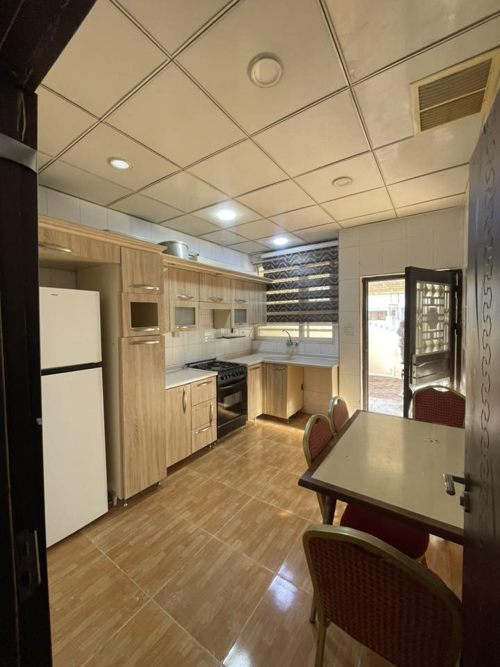 ‎بيت  / للإيجار مؤثث 
📍 الموقع: مجمع أندازياران – بالقرب من مدينة ألعاب ماجدي لاند
📏 المساحة: 160 متر مربع
🏢 الطوابق: طابقان
🛏️ الغرف: 3 غرف نوم
🪟 الإضافات: شرفة (بالكون) وإطلالة مميزة

📞 للاستفسار: [***********]
---

  خانوو/ کرێ بەناوماڵ
📍 شوێن: گەرەکی ئەندازیاران – نزیک شاری یاری ماجدی لاند
📏 مساحە: 160 متر
🏢 تەکڕا: دوو طابق
🛏️ ژوورەکان: 3 ژوور نوستن
🪟 زیادەکاری: بالکۆن و شوێنێکی ئارام بۆ دانیشتن

📞 بۆ زانیاری زیاتر پەیوەندی بکە بە: [***********]
