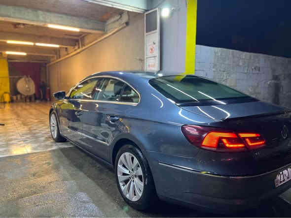 پاسات سی سی ٢٠١٣
فول مواسەفات 
پانۆراما
ئەوتۆ پاڕک
ئەوتۆ هۆڵد
ئاوێنە هیتەر و دژە فول
کامێرا 
حاسەی ٣٦٠ پلە
١٣٧ هەزار ڕۆیشتوە
بێ بۆیاخ
سەنەوی نوێیە 
بێ مەسرەف
*********** رانية
