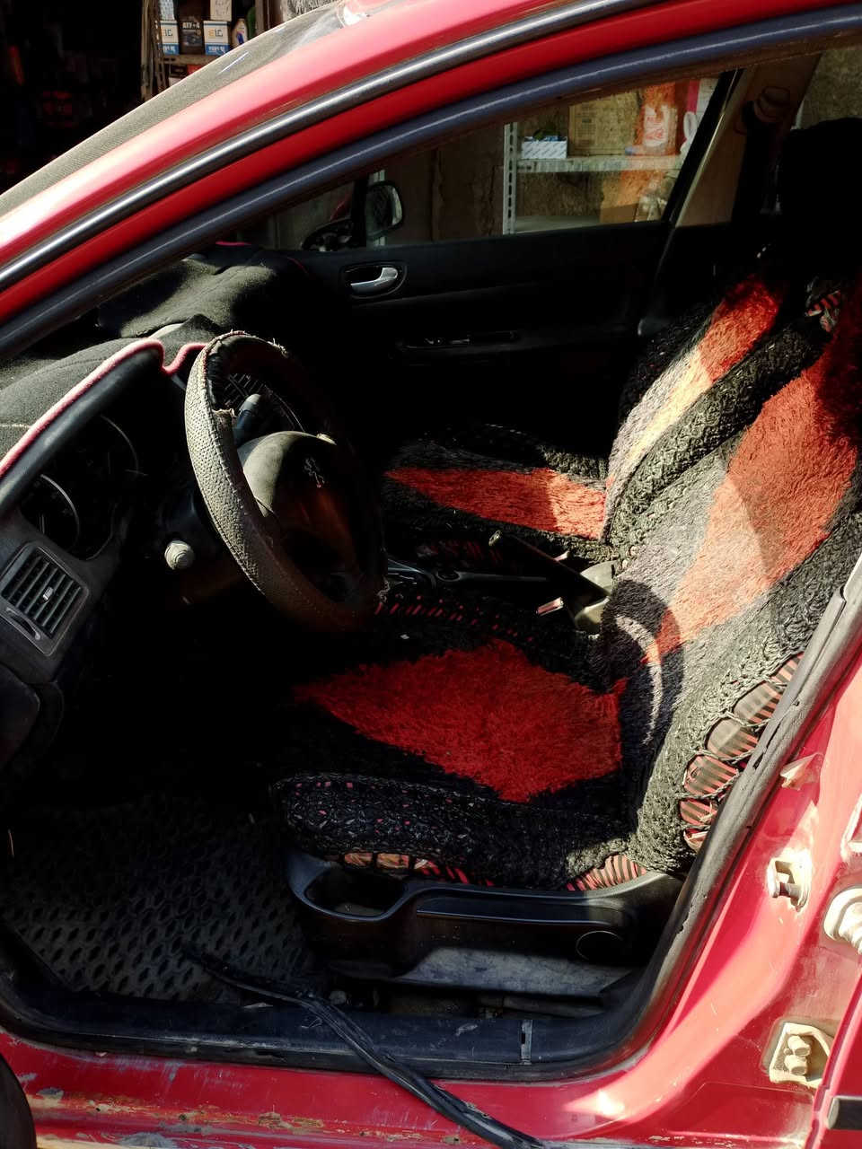 السلام عليكم 
307 موديل 2005
الصدر الامامي تعبان يده ماسحه مع يده لايت عاطله
السعر 33ورقة
بغداد الدورة ميكانيك
متواجد بلخاص او 
واتساب ***********
