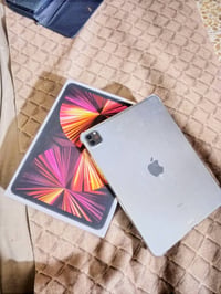 ايباد 11برو جيل ثالث ايباد مامفتوح نهائين بطاريه90 ايباد كامل بي ضربه ...