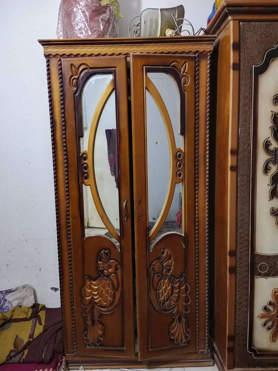 غرفة نوم كامله+بلازمه شغاله
السعر 800 بيع مستعجل***********
