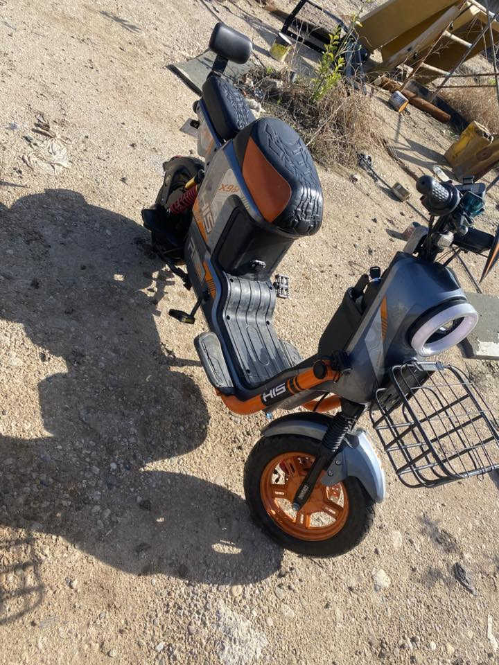 اسلام عليكم ماطور شحن فول موصفات ما ناقصو اي شي السعر ٤٠٠ وبي مجال متواجد على الفيس وهذا رقمي ***********
