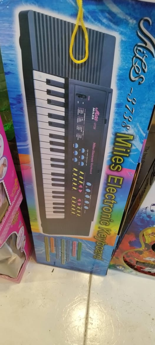 محل نبيل زهاوي فرع مركز الشرطه مجاور عالم الساعات توصيل داخل خانقين م *********** اسعارنا تنافسيه
