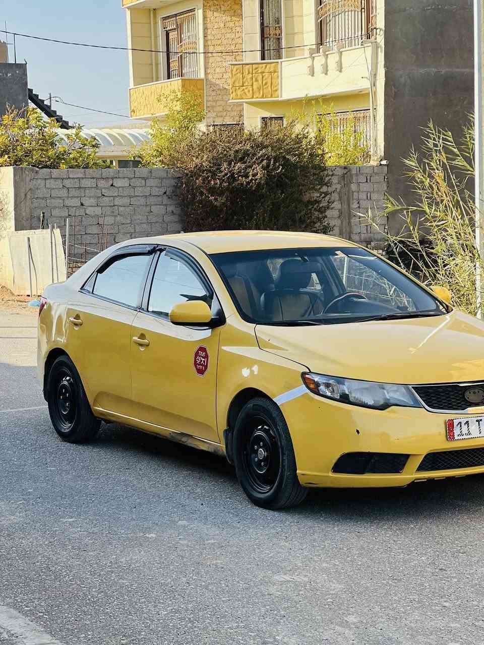 سلام عليكم فورتي 2010كير ومحرك وحداديه كفاله تخم تاير جديد مال جناي جاهزه الاخير تبريد تدفئه كله شغال مكينه2000دوش سنويه ال2030رقم بغداد انكليزي ضرر جاملغ امامي 
السعر78وبيها مجال 
الاتصال***********
مامتواجد بلخاص 👆👆
مواصفات السياره 
نص فول غني عن التعريف
