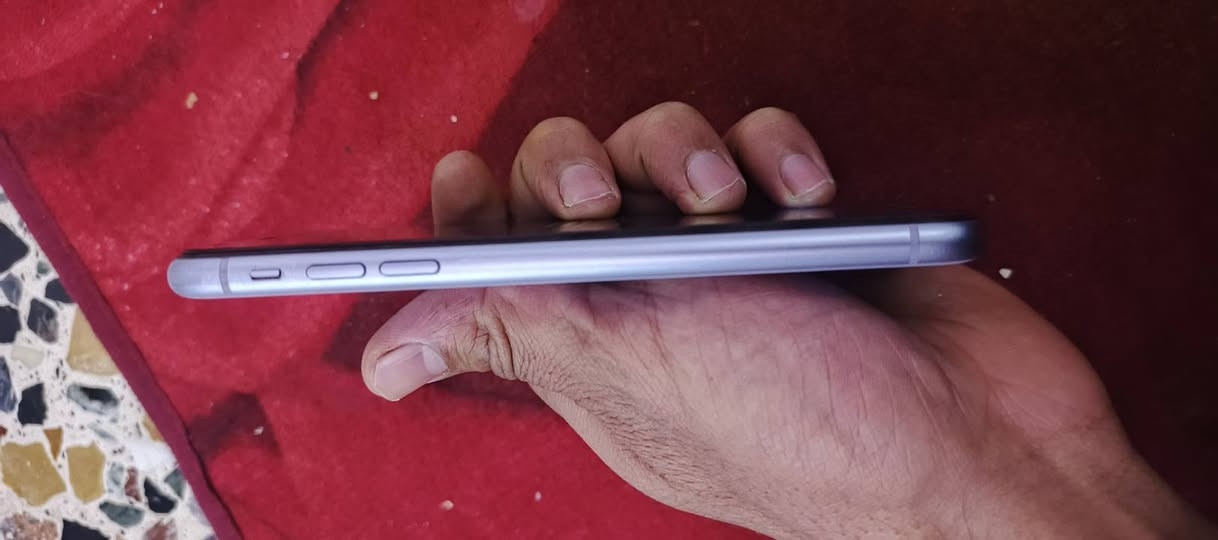 11عادي ذاكرة 256 مبدل بطارية او شاشة فيس ايدي شغال الشاشة مال غير جهاز شادلة مكاني بغداد *********** السعر 225بي مجال
